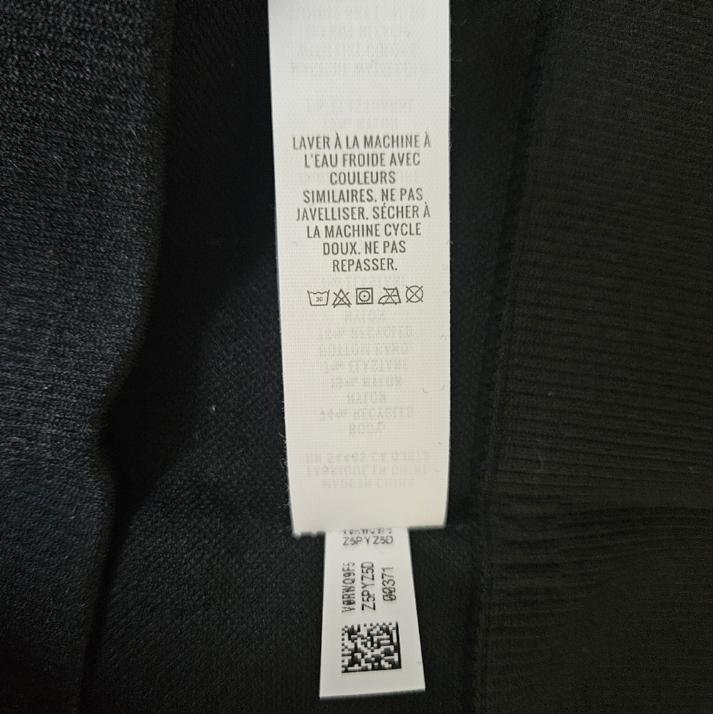 Offline by Aerie Black Sidewalk Seamless Cropped T-shirt Size XL - Picture 9 of 12